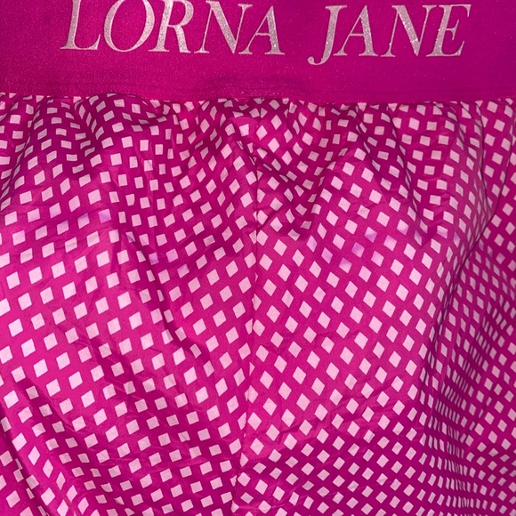 Lorna Jane hot pink diamond print womens athletic bike underlay shorts size XS - Picture 7 of 13